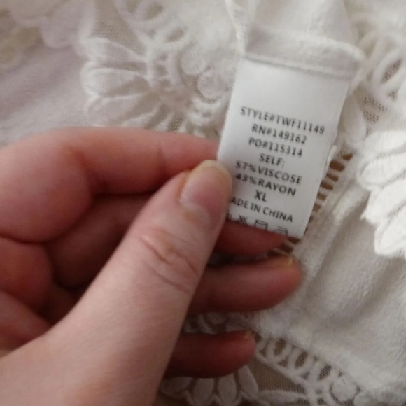 Fashion Nova Crop top - Picture 5 of 5